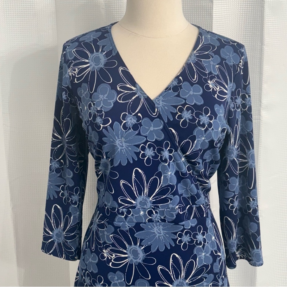 Liz Claiborne Women's 3/4 Sleeve Floral Print V-Neck Front Faux Wrap Dress, Blue - Picture 2 of 7